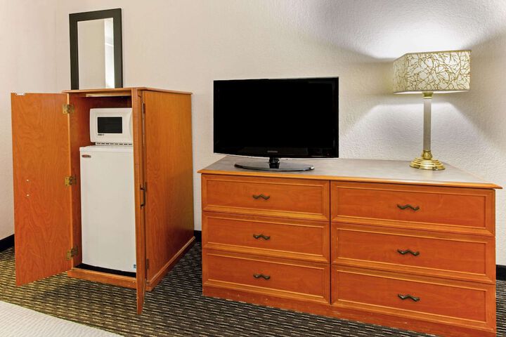 Room 19 of 29