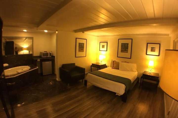 Room 56 of 66