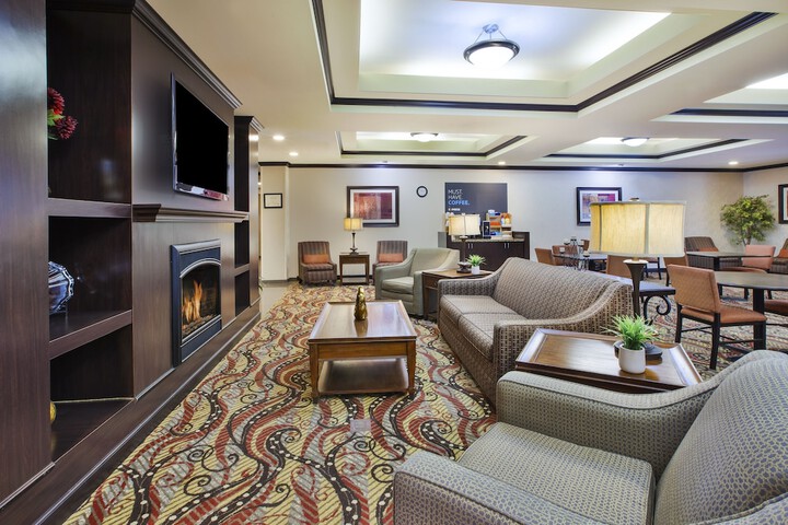 Holiday Inn Express & Suites Wheeling by IHG