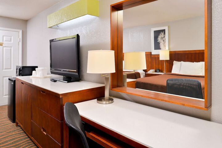 Room 20 of 42