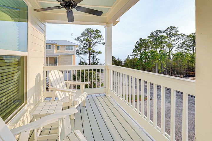 Near State Parks: Carrabelle Home w / Beach Access!
