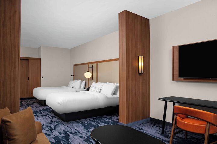 Room 22 of 38
