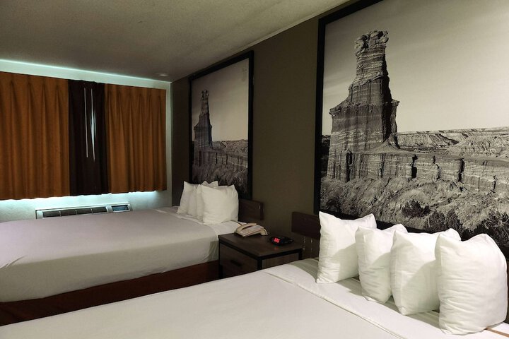 Room 21 of 28