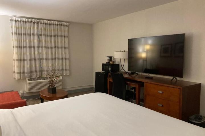 Room 9 of 31
