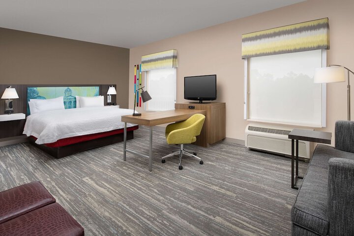 Hampton Inn & Suites Lake City