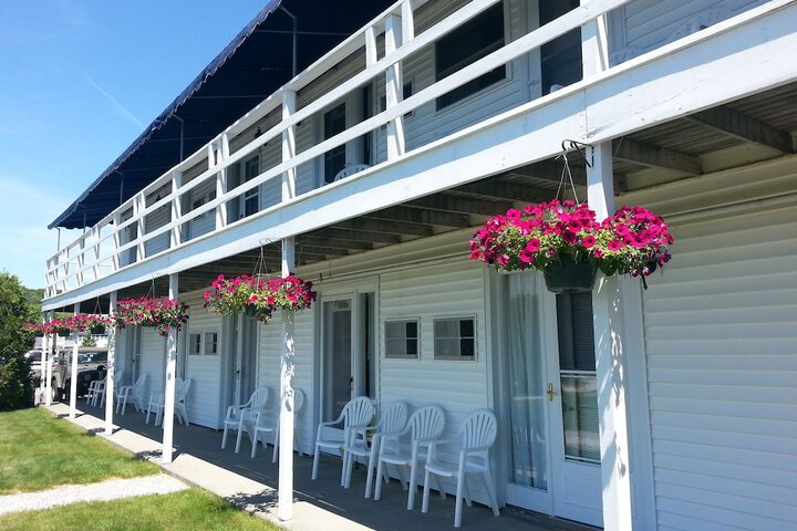 Boothbay Harbor Inn