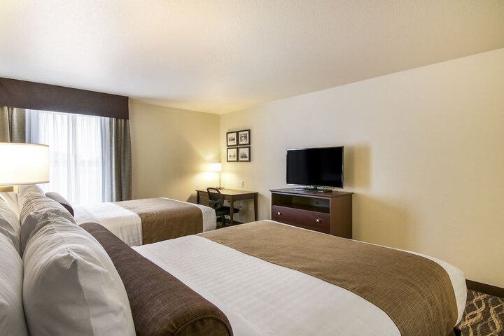 Room 25 of 41