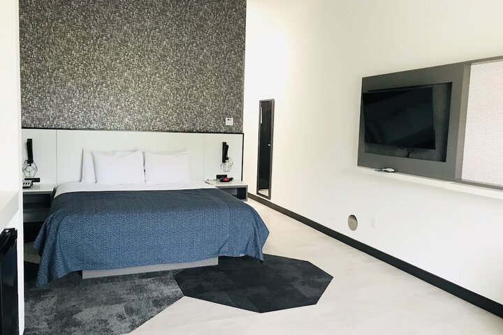 Room 45 of 68
