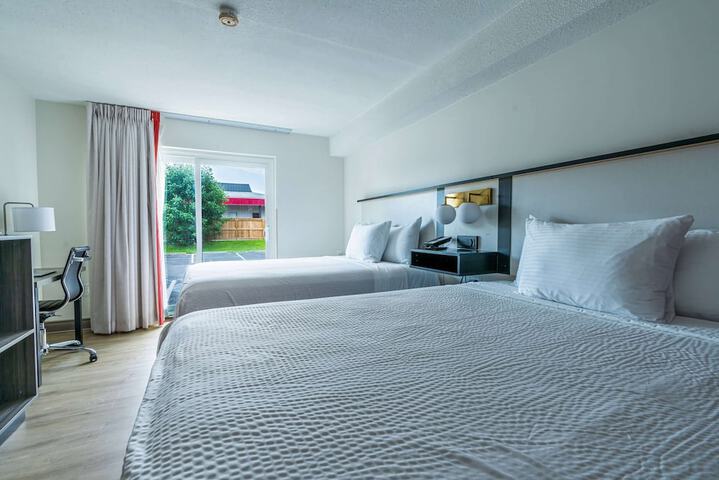 Room 9 of 31
