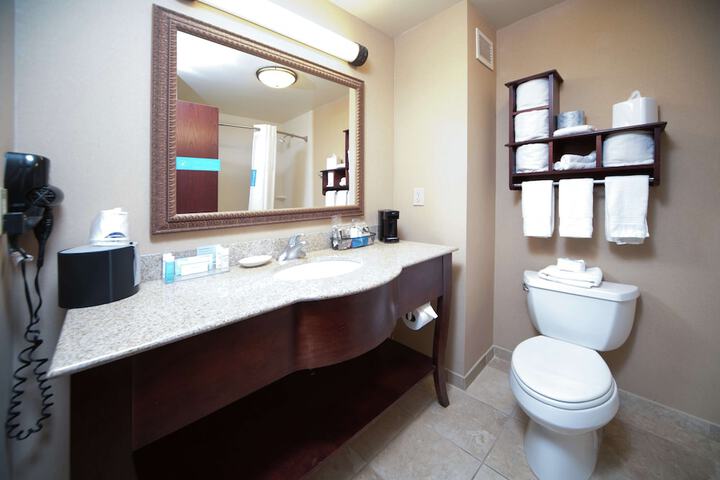 Hampton Inn & Suites Greensburg
