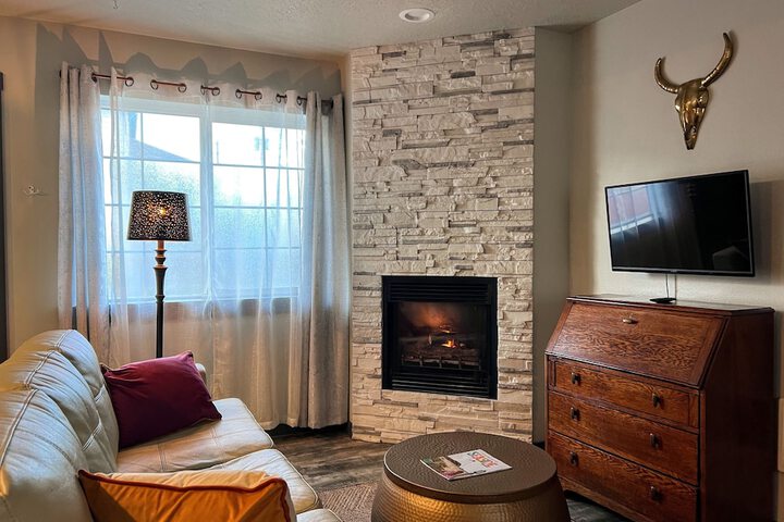 Room 19 of 28