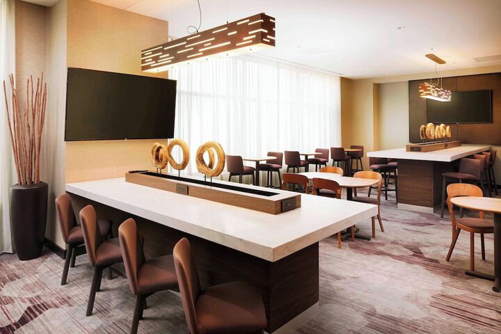Courtyard by Marriott Indianapolis Downtown