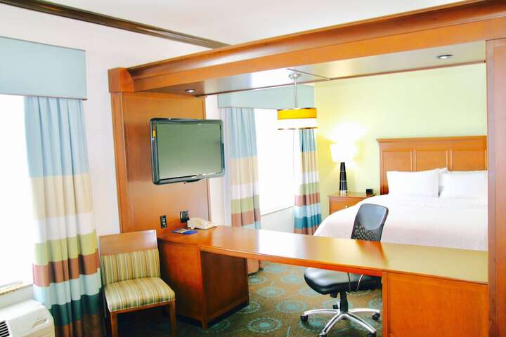 Room 32 of 63