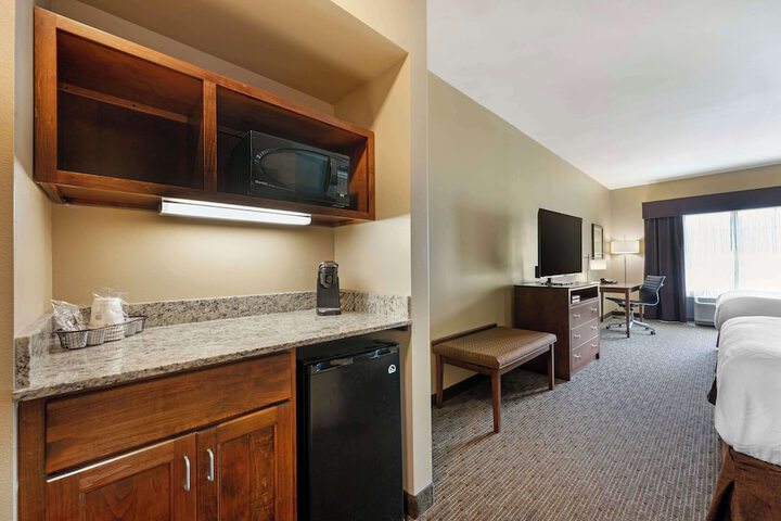 Room 20 of 53