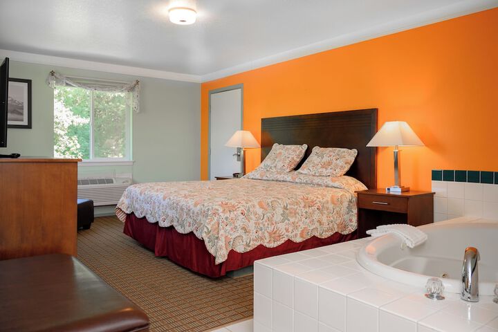 Room 4 of 14