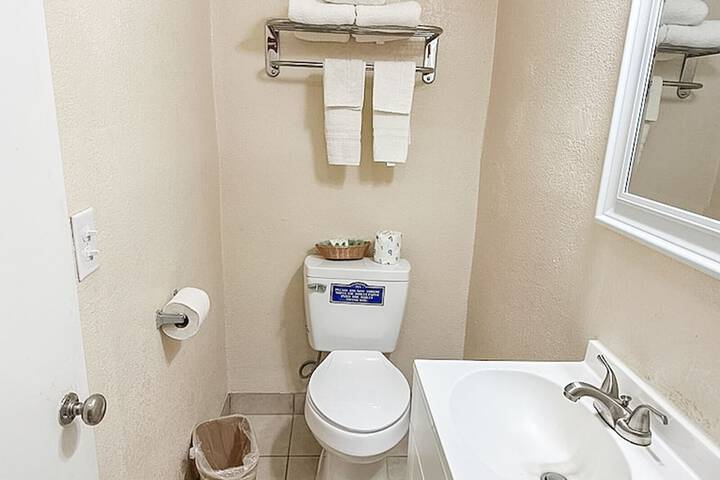 Economy Inn by OYO Lamesa TX