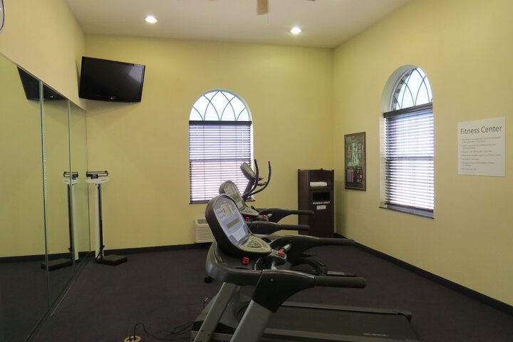 Holiday Inn Express & Suites Pampa by IHG