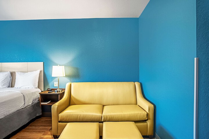Room 31 of 41