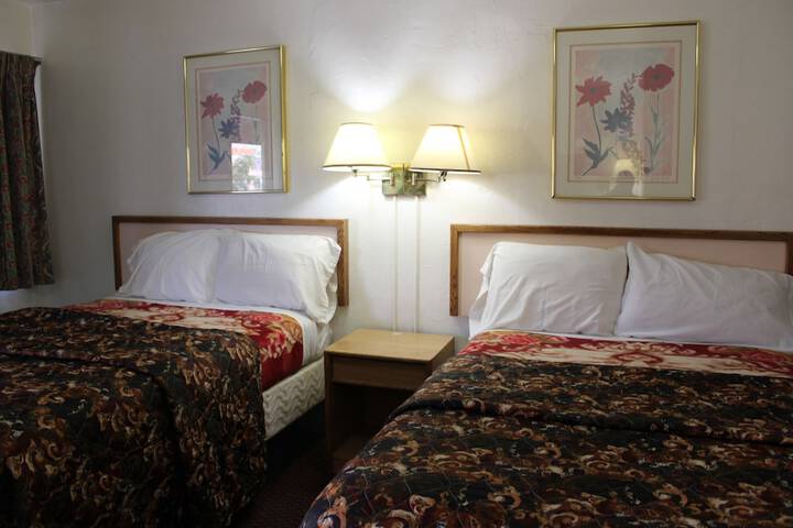 Room 12 of 37