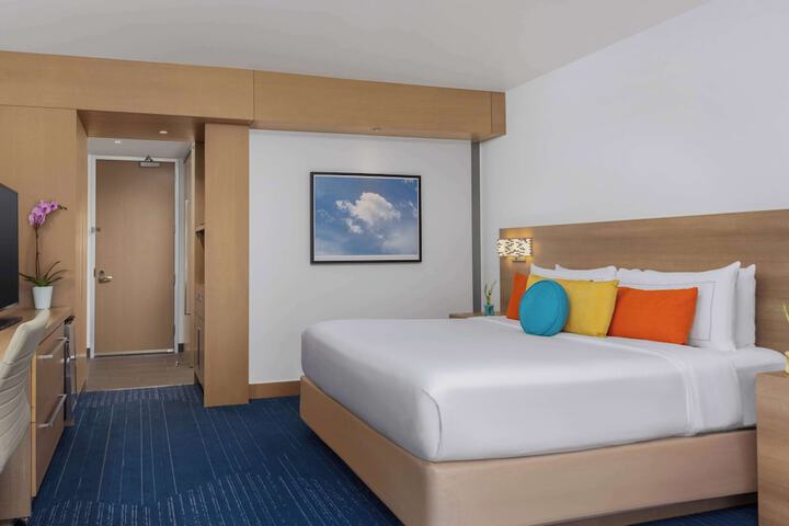 Room 42 of 90