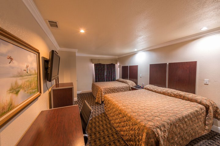 Room 7 of 25