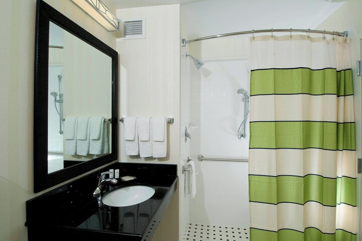 Room 8 of 22