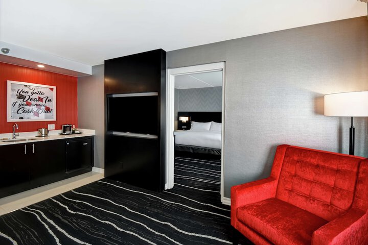 Room 61 of 102