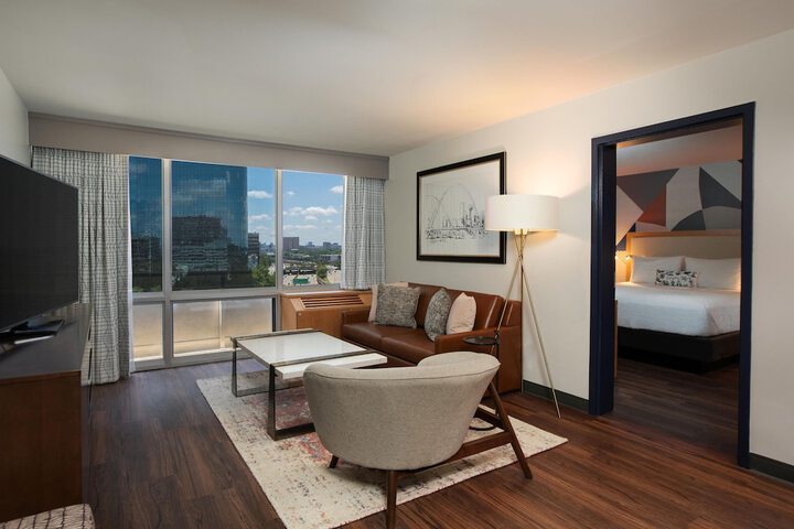 Room 15 of 48