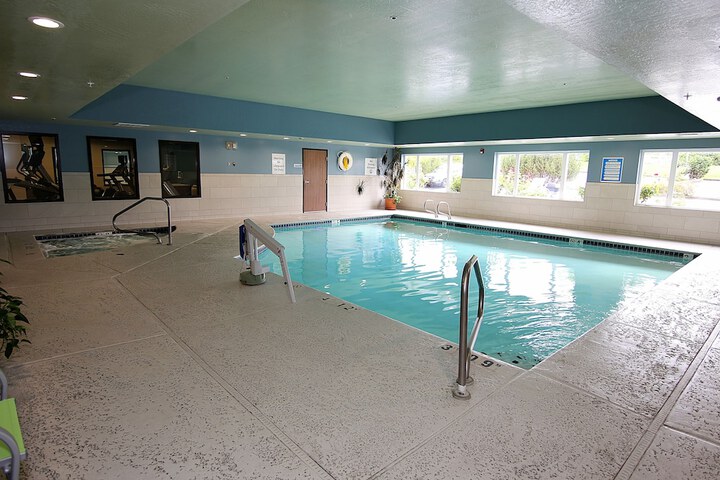 Holiday Inn Express & Suites Ashland by IHG