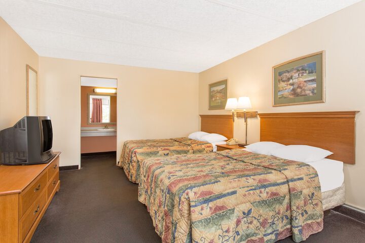 Room 16 of 22