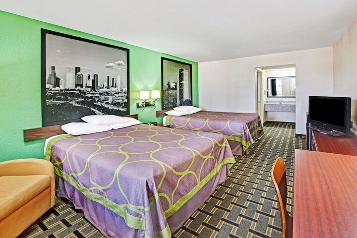 Room 13 of 14