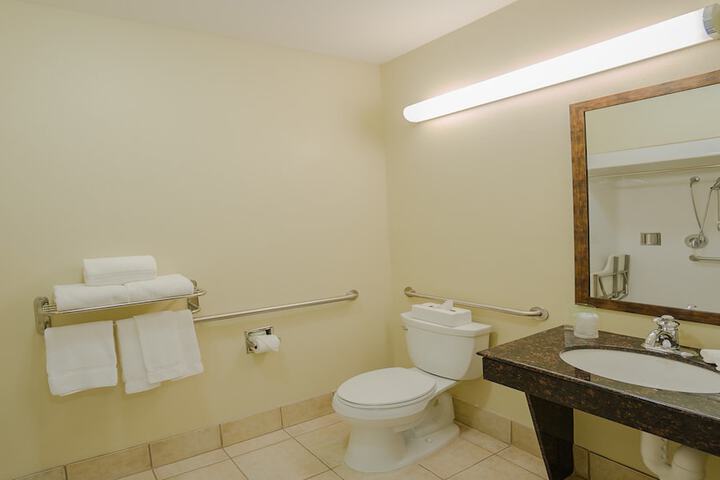 Holiday Inn Express & Suites Pampa by IHG