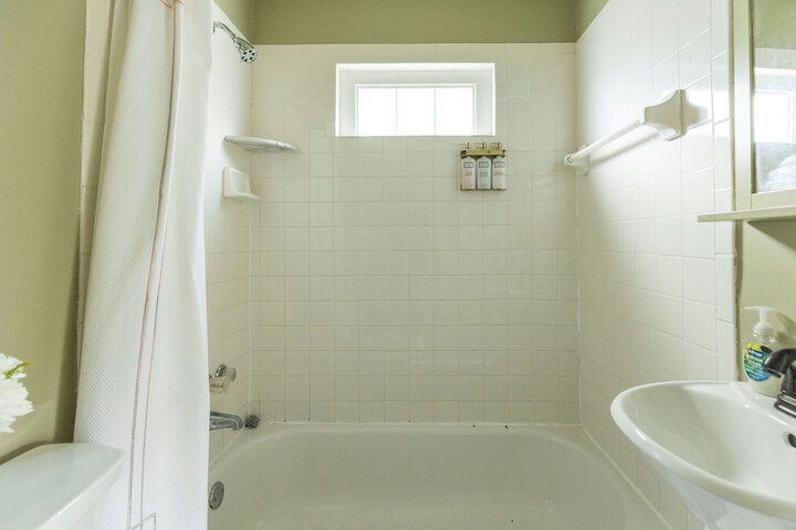 Room 206 of 292