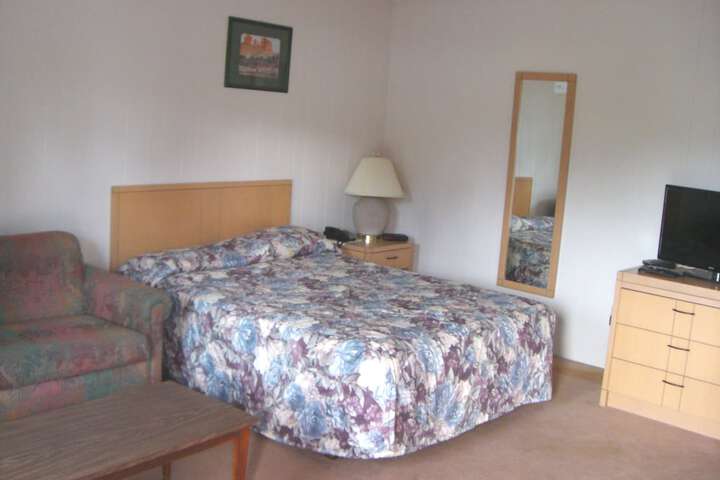 Room 30 of 42