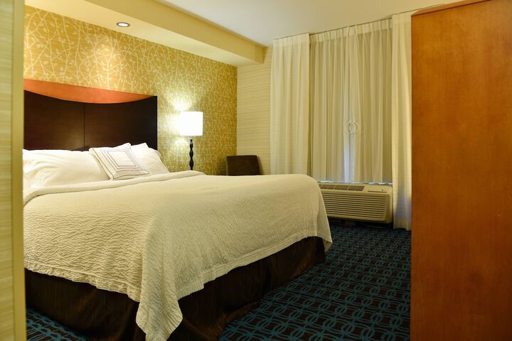 Room 18 of 32