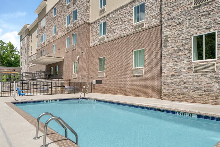 Pool 3 of 26