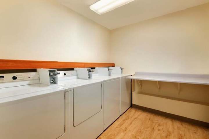 Summit Suites