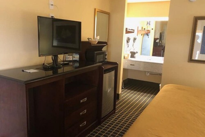 TRAVELODGE BY WYNDHAM UNADILLA