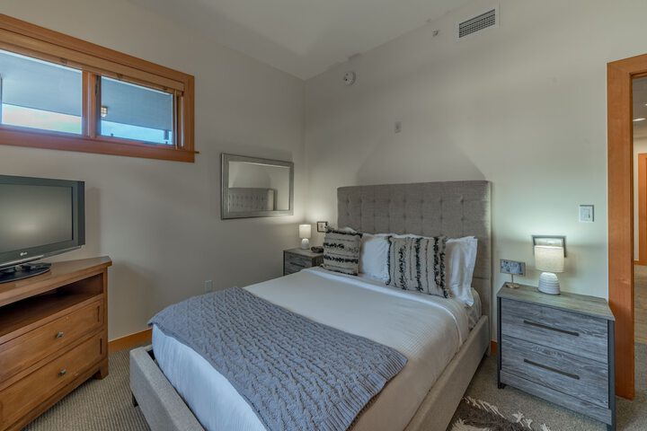 Room 49 of 166