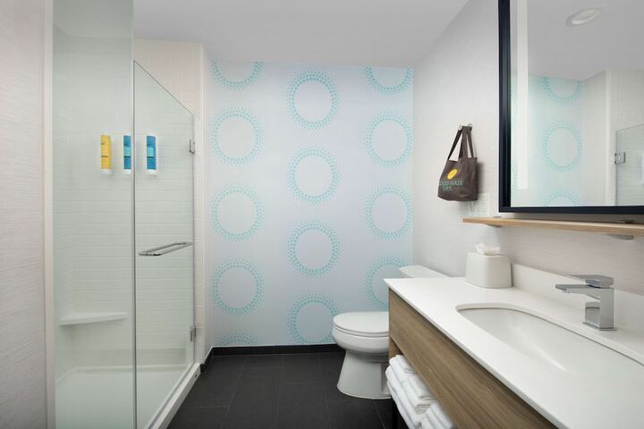 Room 21 of 36