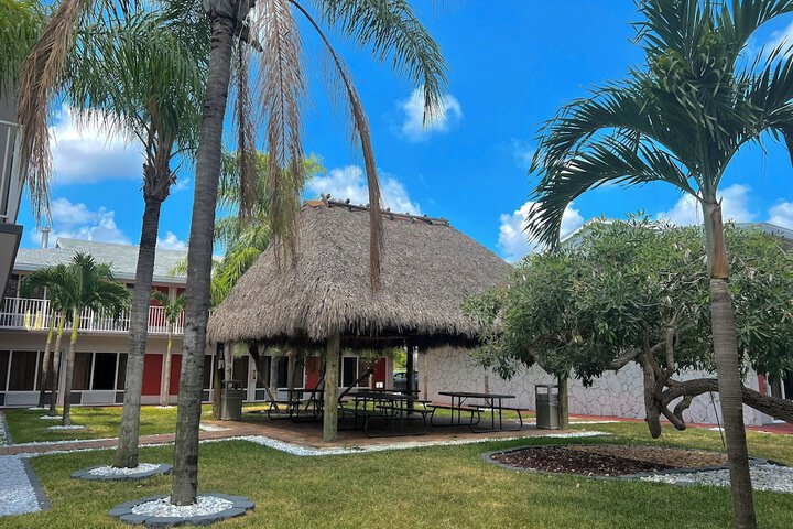 Garden Inn Homestead