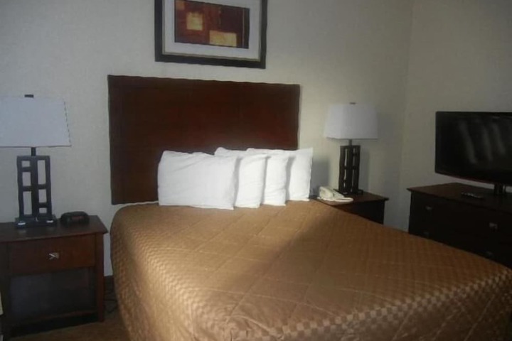 Room 21 of 34