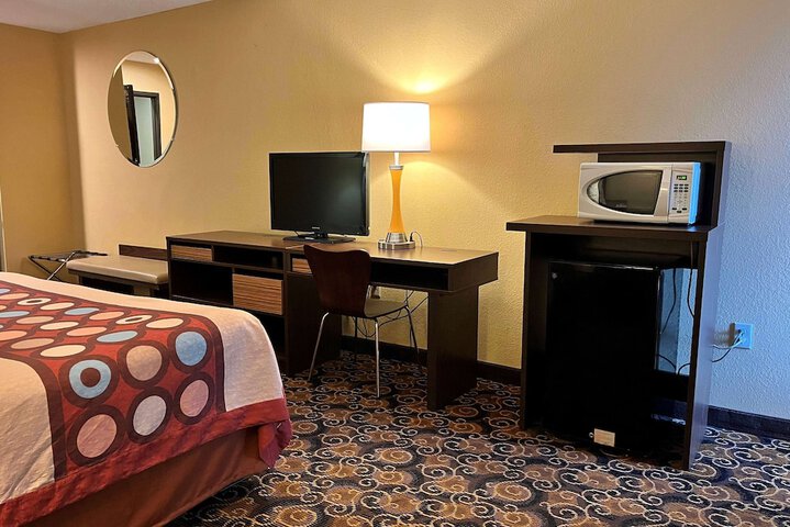Room 21 of 25