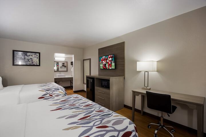 Room 15 of 34