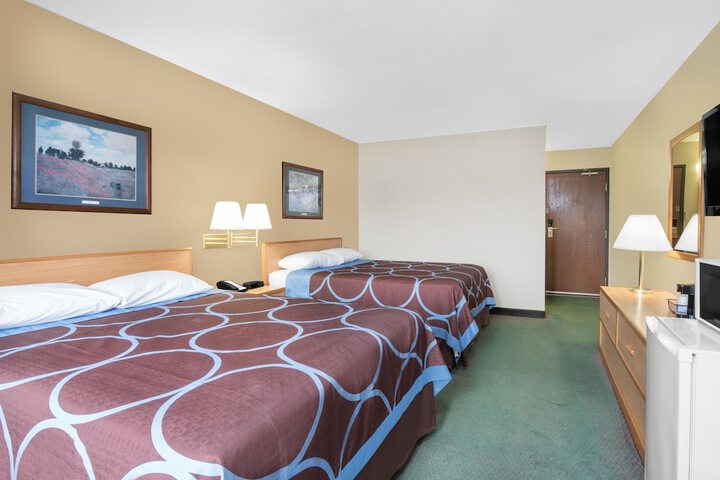 Room 12 of 15