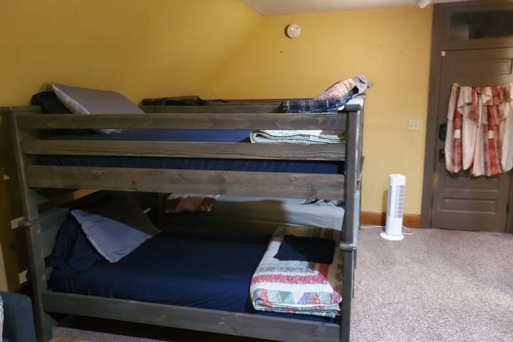 Room 44 of 74