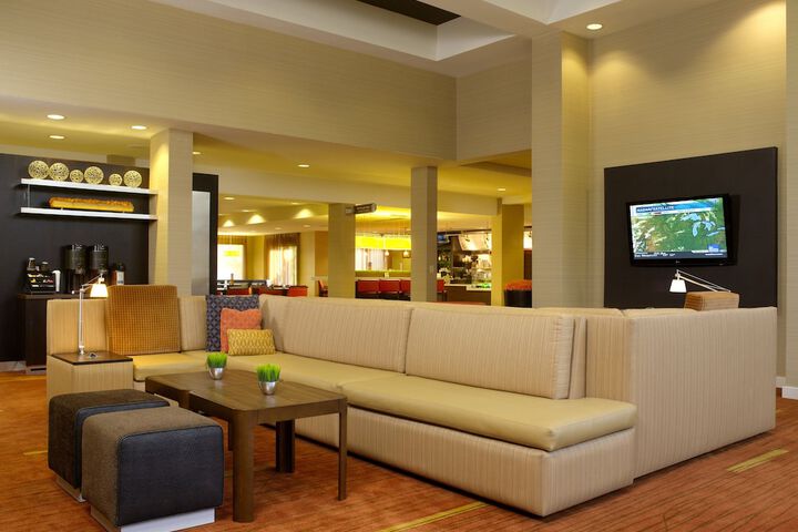Hotel Interior 9 of 34
