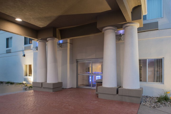 Hotel 5 of 55