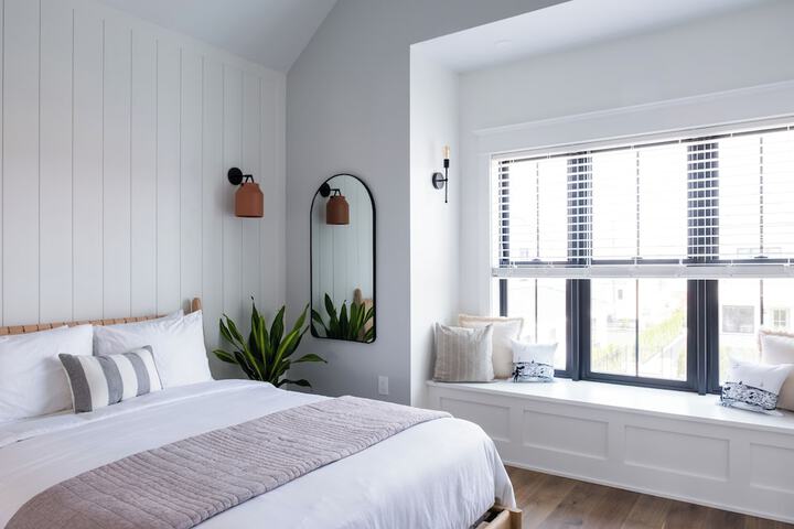 Room 28 of 59