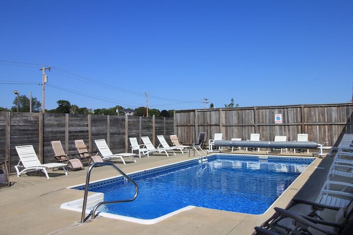 Pool 8 of 59
